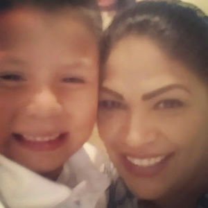 Meet your Posher, Yolie